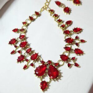 Ornate set of necklace & earrings red & gold tone costume NEW